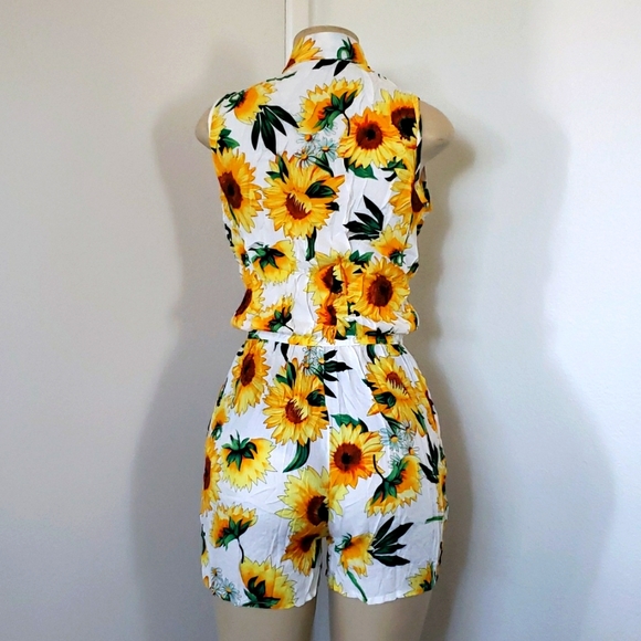 Romper 🌻 - Picture 5 of 6